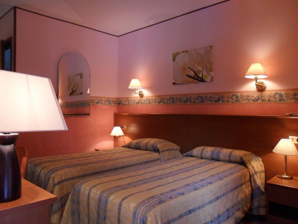 Hotel Natisone San Pietro al Natisone Ruang foto